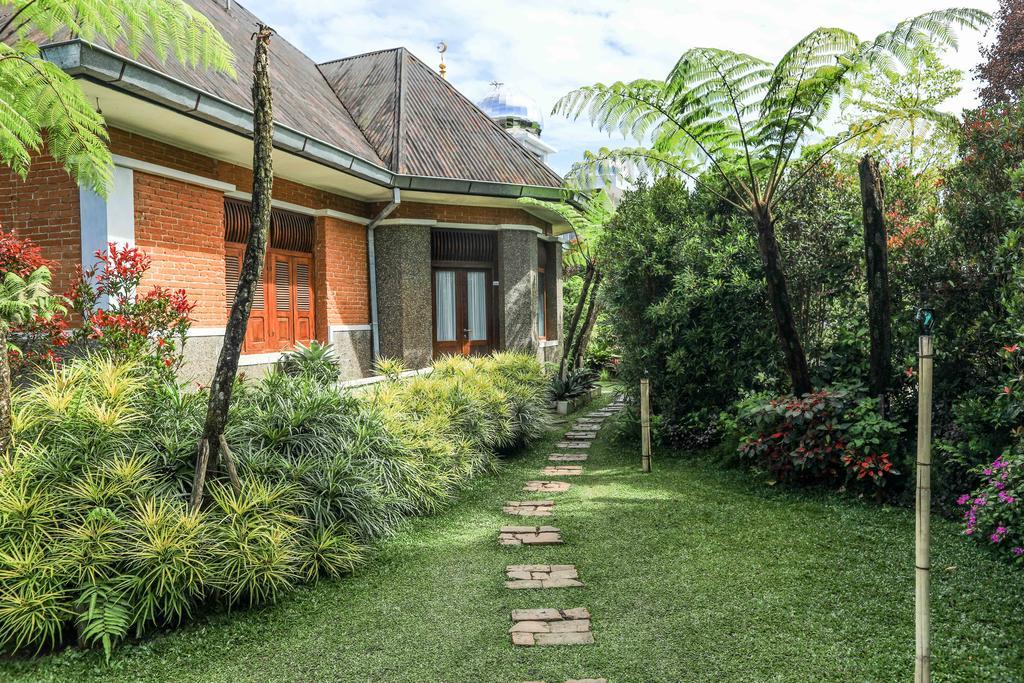 Rumah Pakankamihブキティンギ エクステリア 写真