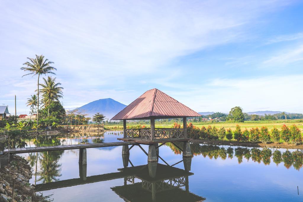 Rumah Pakankamihブキティンギ エクステリア 写真