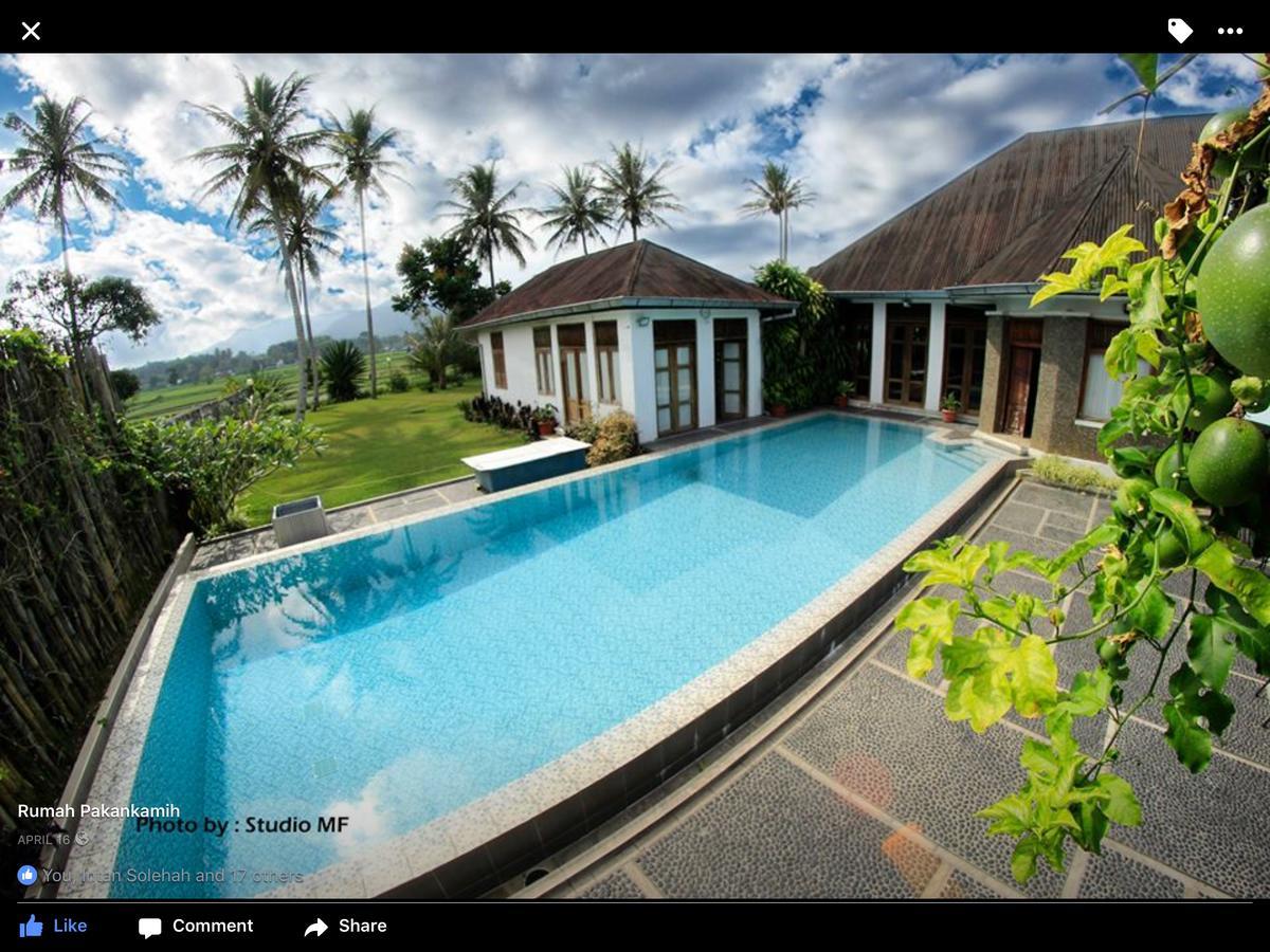 Rumah Pakankamihブキティンギ エクステリア 写真