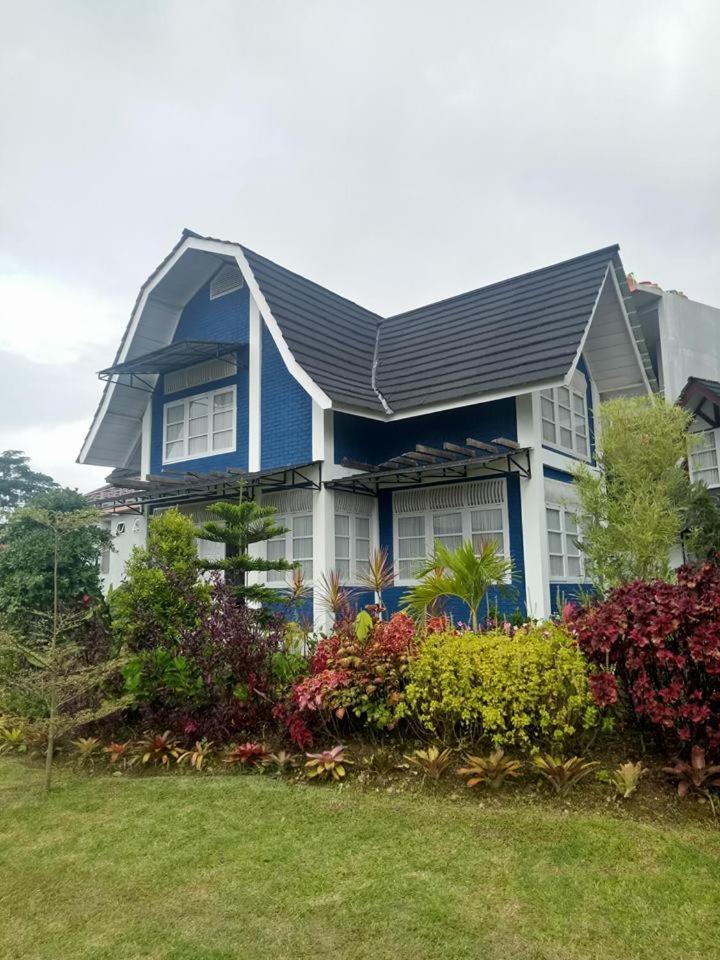Rumah Pakankamihブキティンギ エクステリア 写真